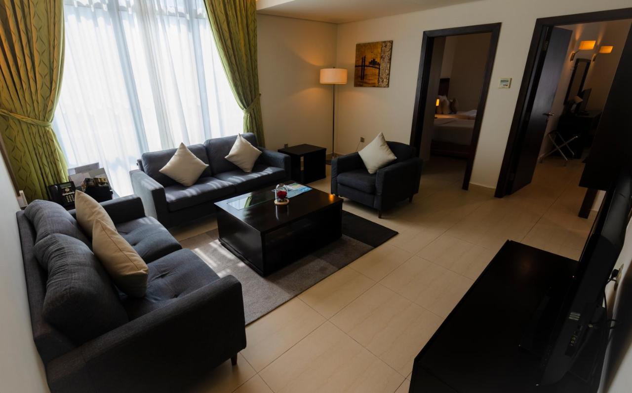 Imperial Suites Hotel Doha Extérieur photo