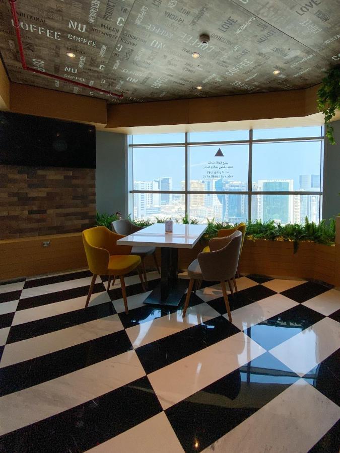 Imperial Suites Hotel Doha Extérieur photo